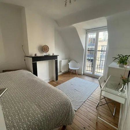 Charming In Eu District Homestay