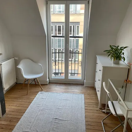 Charming In Eu District Homestay